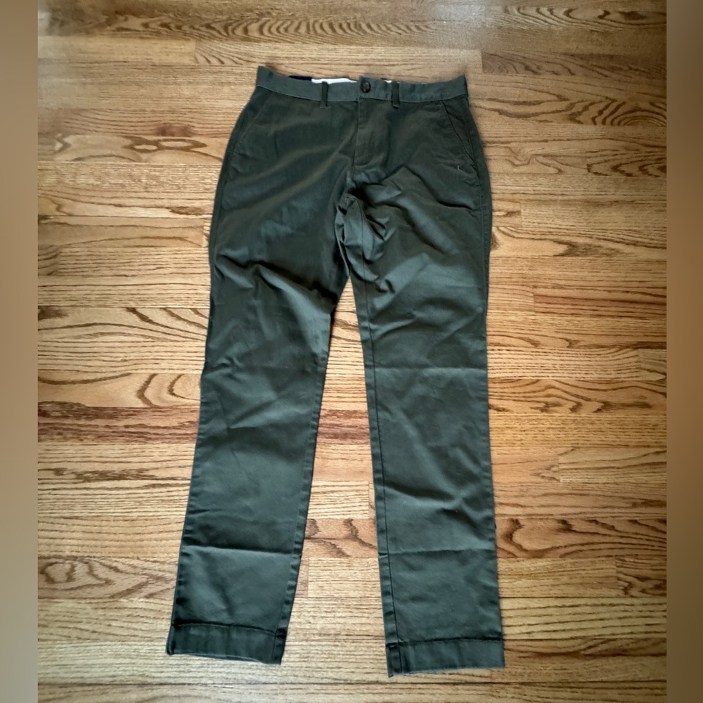 J. Crew  athletic slim pants. Size 31